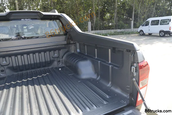 Jiangxi Isuzu D-MAX 2020 Edition Custom Version 1.9T Diesel 4WD Automatic Double Cab Pickup (China VI) Body (6) | 86Trucks
