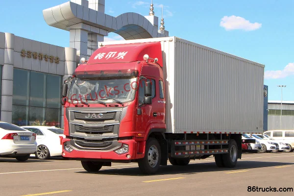 JAC Gallop A6L II Medium Truck 220 hp 4X2(6 wheels) 6.8m Van Cargo Truck Exterior (3) | 86Trucks