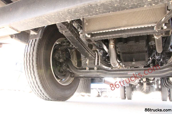 JAC Gallop A6L II Medium Truck 220 hp 4X2(6 wheels) 6.8m Van Cargo Truck Chassis (2) | 86Trucks