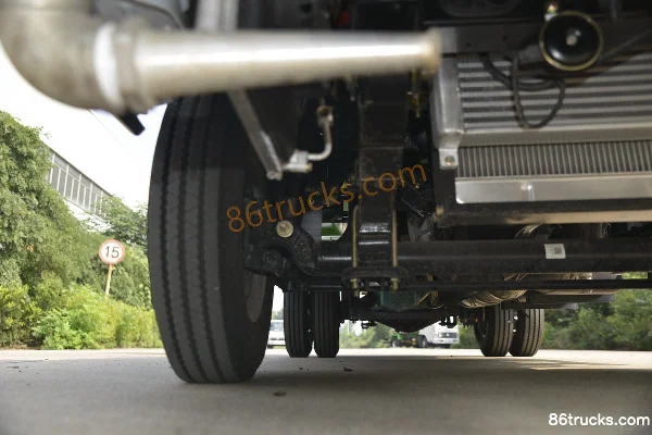 Kama K3 Jinyunka 127 hp 4X2(6 wheels) multi-function dust suppression truck (China VI) Chassis (2) | 86Trucks