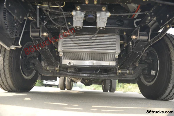 Kama K8 Fuyunlai 130 ch 4X2(6 roues) camion citerne à vidange (China VI) Châssis (1) | 86Trucks