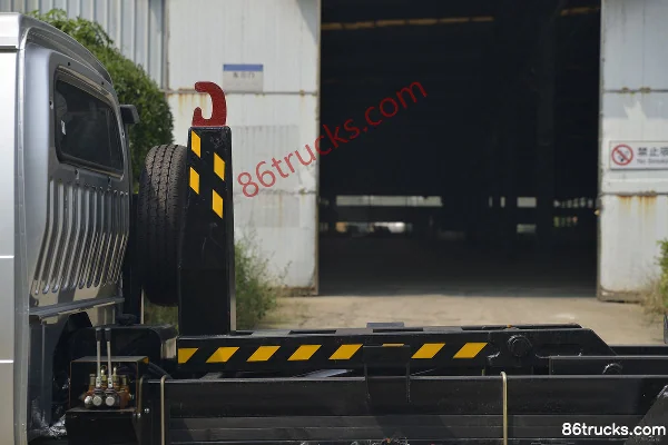 Kama Ruiling 91hp Gasoline 4X2(6 wheels) Interchangeable Container Garbage Truck (China VI) (Wanglongwei Brand) Body (1) | 86Trucks