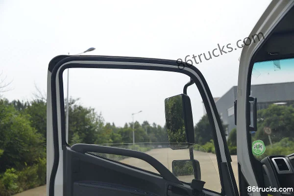 Kama Kaijie M3 130 hp 4X2(6 wheels) truck-mounted crane (China VI) Cab (2) | 86Trucks