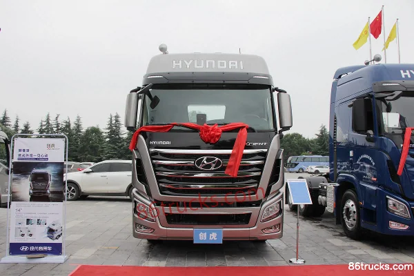 Hyundai Commercial Vehicle XCIENT Heavy Truck 480 hp 6X4(10 wheels) Hazardous Materials Tractor Truck Exterior (2) | 86Trucks