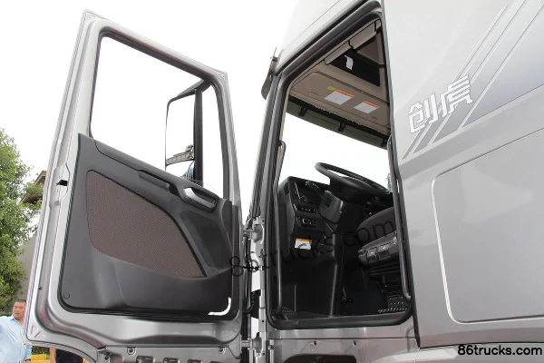 Hyundai Commercial Vehicle XCIENT Heavy Truck 480 hp 6X4(10 wheels) Hazardous Materials Tractor Truck Cab (1) | 86Trucks