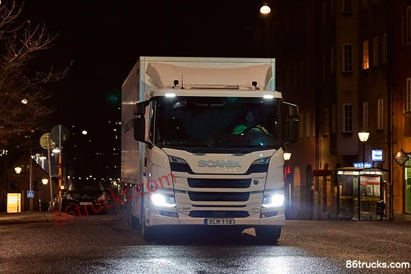 Scania L-Series Heavy Truck 6X2(8 wheels) Electric Cargo Truck Exterior (2) | 86Trucks