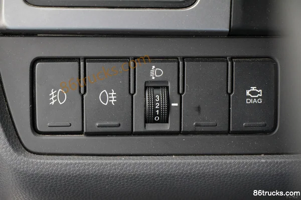 Hyundai Commercial Vehicle Shengtu 154 ch 4X2(6 roues) véhicule d'inspection et de maintenance Cabine (2) | 86Trucks