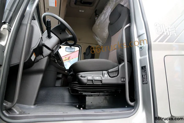 Hyundai Commercial Vehicle Chuanghu XCIENT Heavy Truck 520 hp 6X4(10 wheels) Automatic Tractor Truck (ZF AMT Tiptronic) Cab (3) | 86Trucks