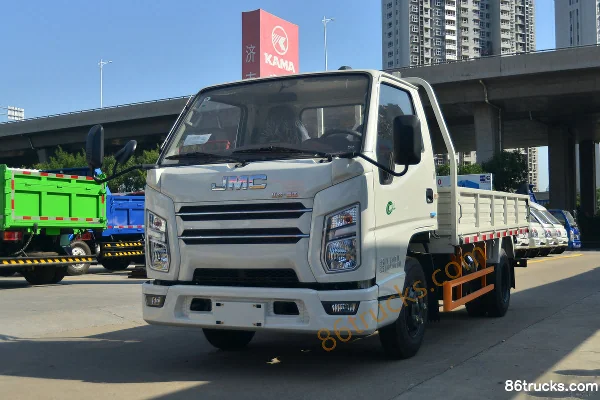 JMC New Shunda Narrow Body 116hp 4X2(6 wheels) 3.82m Semi-Cab Flatbed Light Truck (China VI) Exterior (3) | 86Trucks