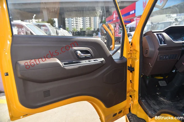 JMC New Shunda Narrow Body Luxury Edition 116 hp 4X2(6 wheels) 2.755m Double Row Flatbed Light Truck (China VI) Cab (1) | 86Trucks