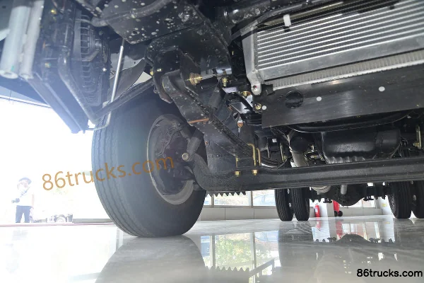 Qingling Isuzu KV100 120hp 4X2(6 wheels) 4.205m Single Row Flatbed Light Truck (Axle Ratio 5.2) Chassis (2) | 86Trucks