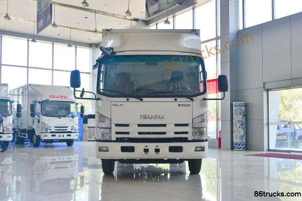 Qingling Isuzu KV600 120 hp 4X2(6 wheels) 4.13 m Single Row Box Light Truck Exterior (2) | 86Trucks