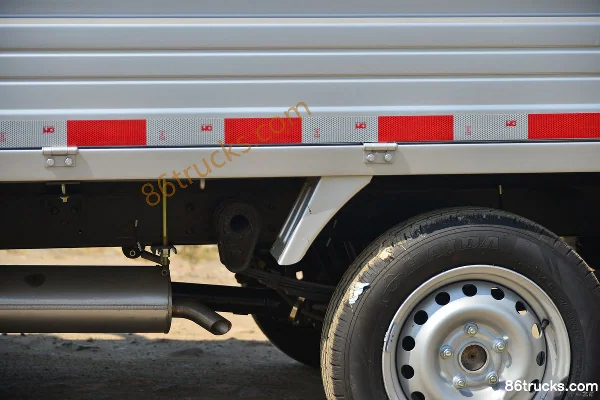 Jinbei Xinyuan T20S 1.5L 102 hp 4X2(6 wheels) Gasoline 3.05m Single Row Flatbed Mini Truck (China VI) Body (3) | 86Trucks