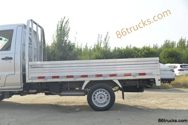 Jinbei Xinyuan T20S 1.5L 102 hp 4X2(6 wheels) Gasoline 3.05m Single Row Flatbed Mini Truck (China VI) Body (2) | 86Trucks