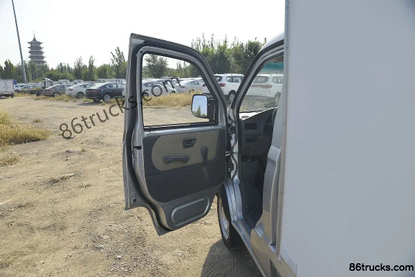 Jinbei T20 85 hp 4X2(6 wheels) 1.2L Gasoline 2.61m Single Row Box Mini Truck (China VI) Cab (1) | 86Trucks