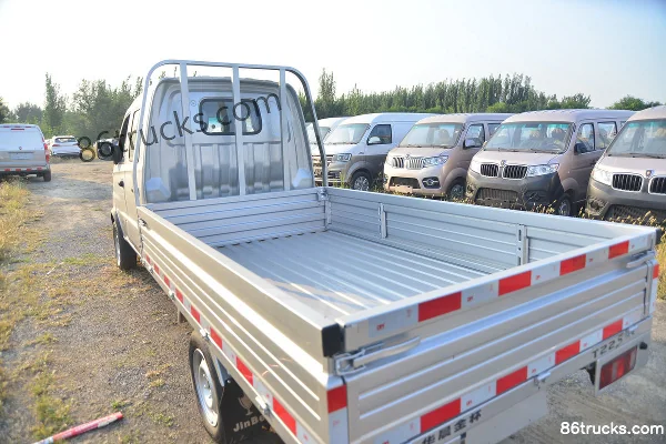 Jinbei Xinyuan T22S 1,5L 109 ch 4X2(6 roues) essence camion léger à ridelles cabine double 2,55 m Carrosserie (2) | 86Trucks