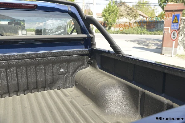 Qingling Isuzu D-Max TAGA 2020 Deluxe 3.0T diesel 142 hp 4WD long wheelbase double-row pickup (China VI) Body (6) | 86Trucks
