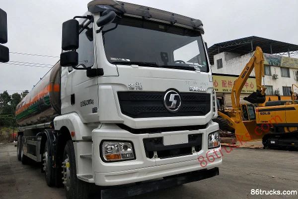CIMC Lingyu CIMC Lingyu SHACMAN Chassis fuel tanker truck