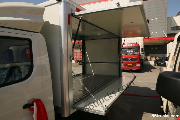 Foton Xiangling M1 Comfort 1.6L 122 hp 4X2(6 wheels) Gasoline 3.05 m semi-row box van micro truck (China VI) Body (2) | 86Trucks