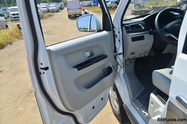 Jinbei New Haishi X30L 2023 Wealth Edition 86 hp CNG 5-Seat Panel Van (100L Gas Tank) (With A/C) Cab (1) | 86Trucks