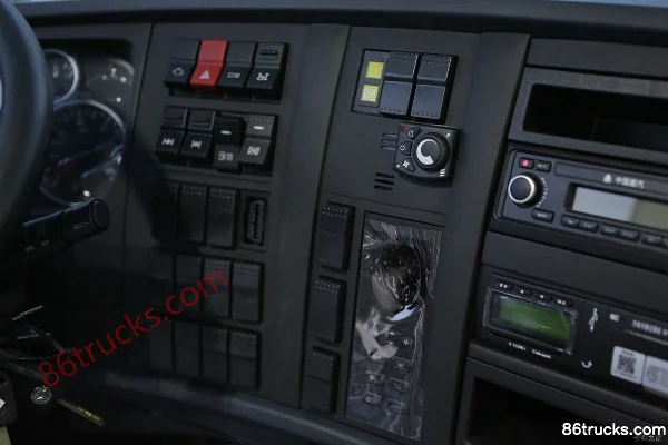 Sinotruk HOWO T7H Heavy Truck 540 hp 8X4(12 wheels) 8.8m Dump Truck (Low Roof) Cab (2) | 86Trucks