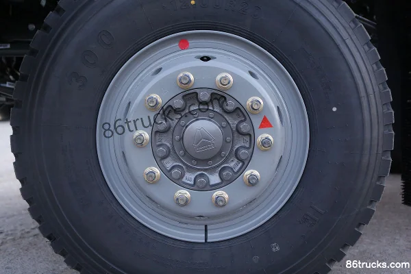 Sinotruk HOWO T7H Heavy Truck 540 hp 8X4(12 wheels) 8.8m Dump Truck (Low Roof) Chassis (1) | 86Trucks