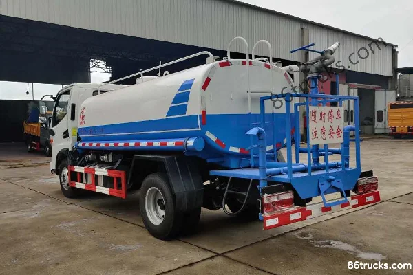 JAC Junling V5 115hp 4X2(6 wheels) water sprinkler truck (Chengliwei brand) Exterior (3) | 86Trucks
