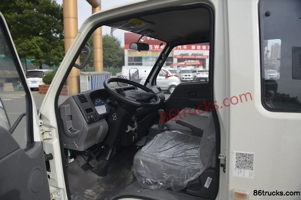 JMC Shunda Narrow Body 122hp 4X2(6 wheels) 3.82m Semi-row Flatbed Light Truck (China VI) Cab (3) | 86Trucks