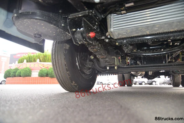JMC Shunda Narrow Body 122hp 4X2(6 wheels) 3.82m Semi-row Flatbed Light Truck (China VI) Chassis (2) | 86Trucks