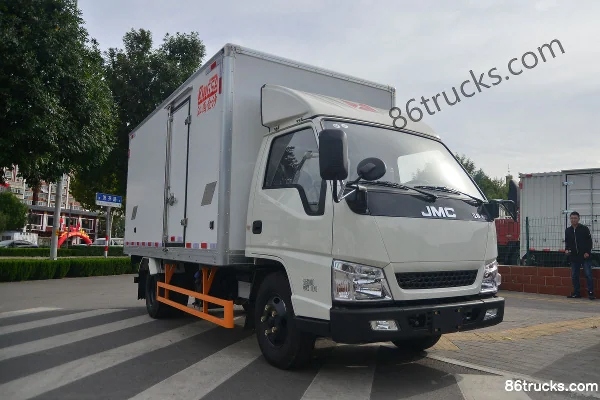 JMC Shunda cabine large 116 ch 4X2(6 roues) camion frigorifique à cabine simple 4,12 m Extérieur