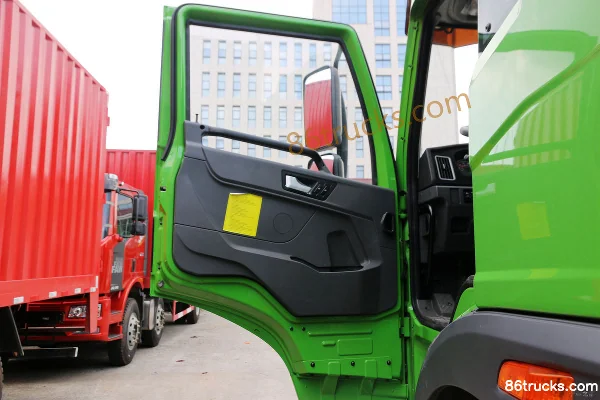 FAW Jiefang Qingdao HanV Heavy Truck 2.0 270hp 8X2(10 wheels) 5.8m Dump Truck (China VI) Cab (1) | 86Trucks