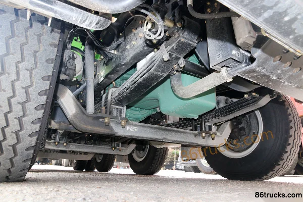 FAW Jiefang Qingdao HanV Heavy Truck 2.0 270hp 8X2(10 wheels) 5.8m Dump Truck (China VI) Chassis (2) | 86Trucks