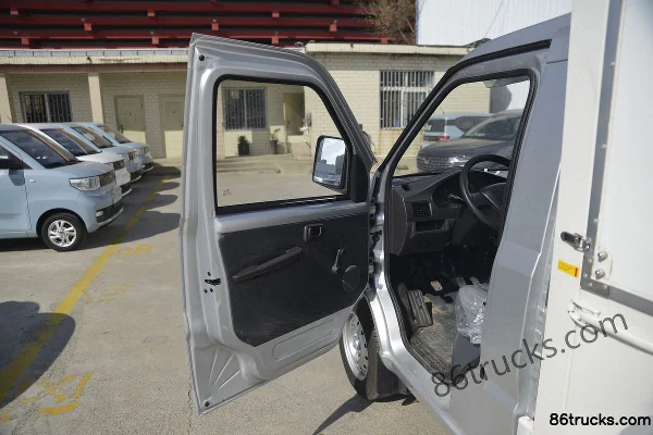 Wuling Rongguang Mini Truck 1.5L 99 hp 4X2(6 wheels) Gasoline 2.554m Single Row Wing Opening Van Mini Truck Cab (1) | 86Trucks