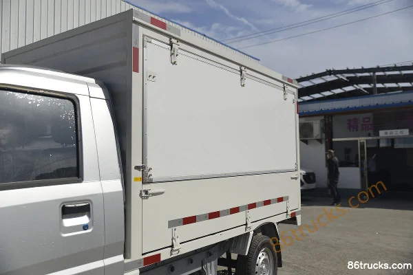 Wuling Rongguang Mini Truck 1.5L 99 hp 4X2(6 wheels) Gasoline 2.554m Single Row Wing Opening Van Mini Truck Body (1) | 86Trucks