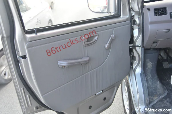 Changan Kuayue V3 Standard Edition 91hp 1.2L Gasoline 7-seat van (China VIA) Cab (1) | 86Trucks