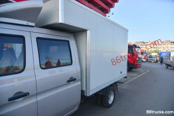 Changan Kuayue Wang X1 édition standard 1,3 L essence 91 ch 4X2(6 roues) Camion micro fourgon double cabine 2,535 m (China VI) Carrosserie (