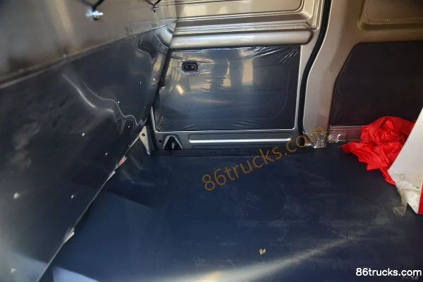 Wuling Rongguang EV 2,4T 2 places 4,49 m fourgon électrique pur Carrosserie (2) | 86Trucks