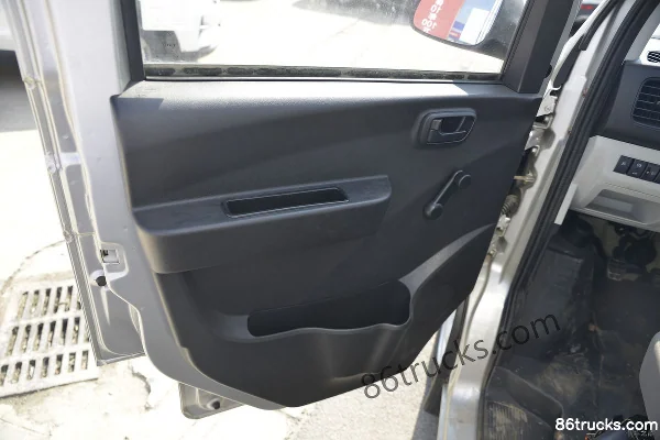 Karry Youjin 2019 Standard 1.3L 82hp 4X2(6 wheels) Gasoline 2.9m Single Row Box Mini Truck Cab (2) | 86Trucks