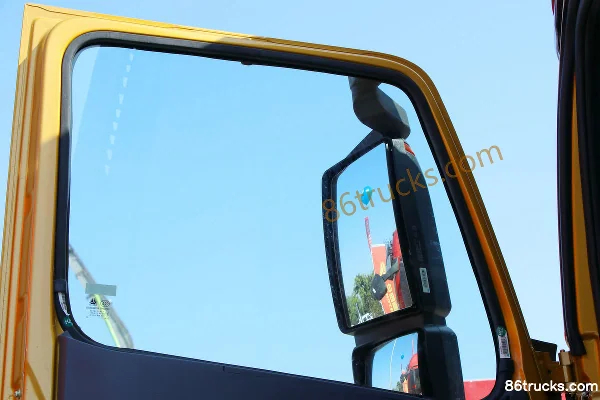 Sinotruk HOWO TH7 Heavy Truck Benying Edition 480 hp 6X4(10 wheels) Tractor Truck Cab (2) | 86Trucks