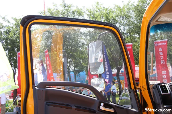 SHACMAN Light Truck Delong K3000 4X2(6 roues) camion de dépannage (marque Huatong) Cabine (2) | 86Trucks