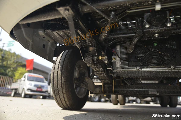 Changan Kuayue D5 PLUS Standard 1.6L 122 ch 4X2(6 roues) 3,75 m plateau simple cabine petit camion (China VI) Châssis (2) | 86Trucks