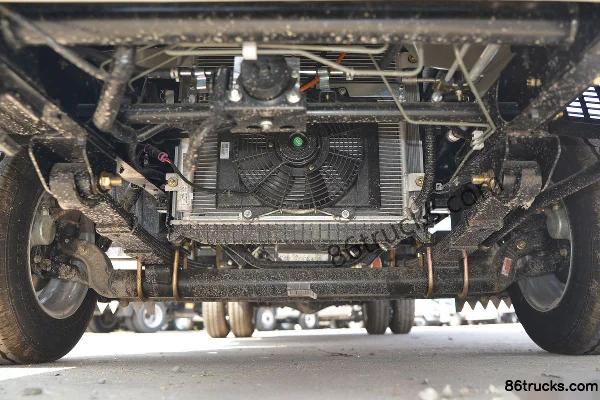 Changan Kuayue D5 PLUS Standard 1.6L 122 ch 4X2(6 roues) 3,75 m plateau simple cabine petit camion (China VI) Châssis (1) | 86Trucks