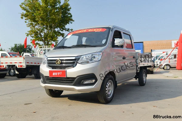 Changan Kuayue Xinbao T3 Standard Edition 1.3L Gasoline 91hp 4X2(6 wheels) 2.22m Double Row Flatbed Micro Truck (Single Rear Wheel) Exterior