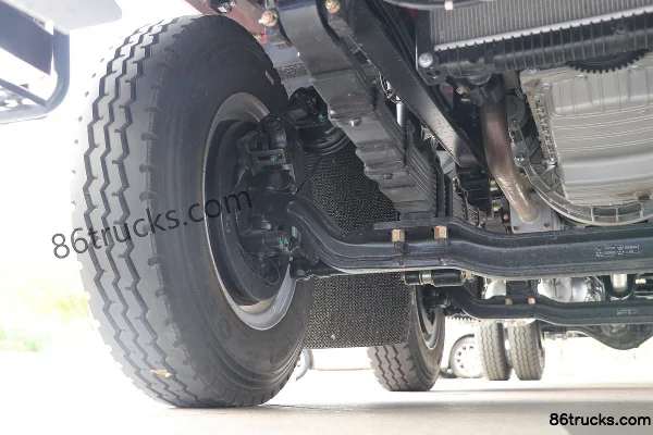 Kama Fangding Zhongka Star 163hp 6X2(8 wheels) 6.21m semi-row flatbed cargo truck (China VI) Chassis (2) | 86Trucks