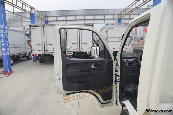 Foton Xiangling M1 1.5L 115 ch 4X2(6 roues) essence 2,82 m micro camion plateau simple cabine (China VI) (1) | 86Trucks