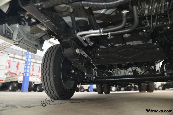 Foton Xiangling M2 1.6L 122 hp 4X2(6 wheels) Gasoline 3.3 m Semi-row Flatbed Mini Truck Chassis (2) | 86Trucks