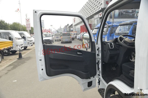 Yuejin Fuxing S80 95 ch 4X2(6 roues) petit camion à ridelles simple cabine 4,05 m (1) | 86Trucks