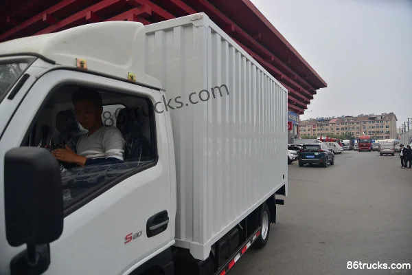 Yuejin Fuxing S80 95 ch 4X2(6 roues) 3,62 m fourgon simple cabine petit camion (China VI) Carrosserie (1) | 86Trucks