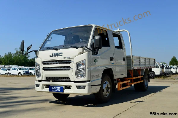 JMC New Shunda Narrow Body Luxury Edition 116 hp 4X2(6 wheels) 2.14m Double Row Flatbed Light Truck (China VI) Exterior (3) | 86Trucks