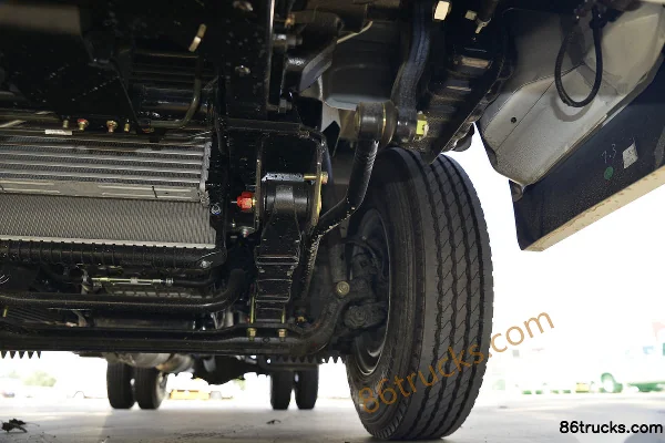 JMC New Shunda Narrow Body Luxury Edition 116 hp 4X2(6 wheels) 2.14m Double Row Flatbed Light Truck (China VI) Chassis (3) | 86Trucks
